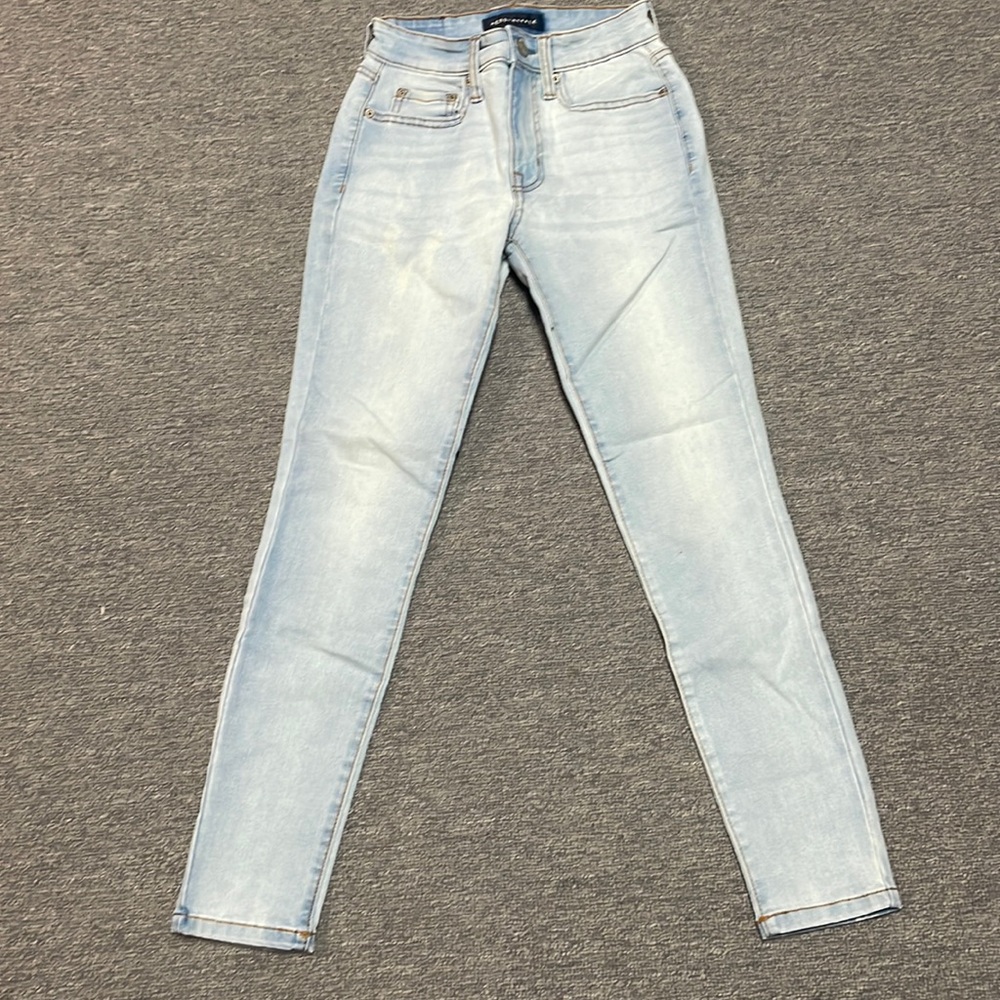 Aeropostale non-ripped girls jeans